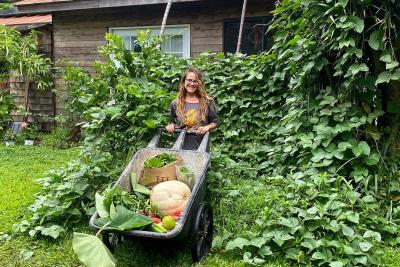 Earthsong's Steward, Elena Rose